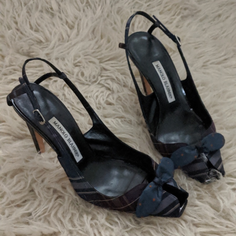 Manolo Blahnik "Pimpi" stilettos